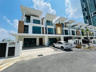 3 storey Terrace house for Sale