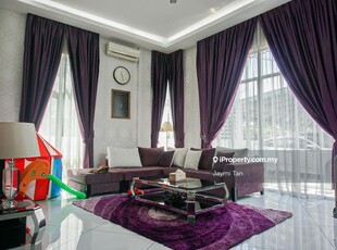 Bandar Tun Hussein Onn nice renovation 3 storey Bungalow for sell