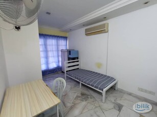 One month deposit ✨ Single Room at Bandar Puchong Jaya, Puchong