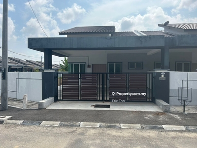 1 Storey Semi-D corner For Sale ( Sitiawan,Botanika residen )