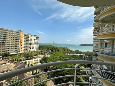 The Cheapest In Market ( Poolview & Seaview ) 1184sf 3r2b