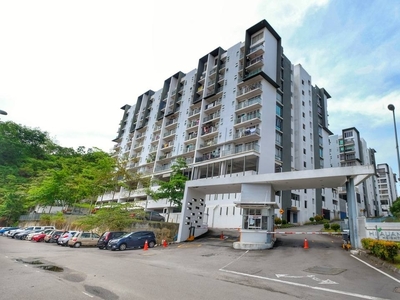 (CORNER UNIT) Renovated Hijauan Heights Condominium Kajang For Sale