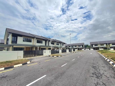 Double Storey Terrace Intermediate For Sale at Jalan Stephen Yong