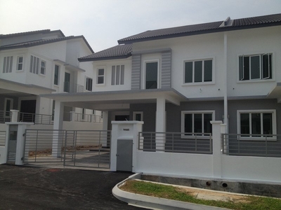 Hillview Kajang 2 storey Semi D house 40x80