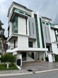 LUXURY HOUSE WITH HOME LIFT 4 Storey Semi-D House Kingsley Hills Putra Heights Subang Jaya Selangor
