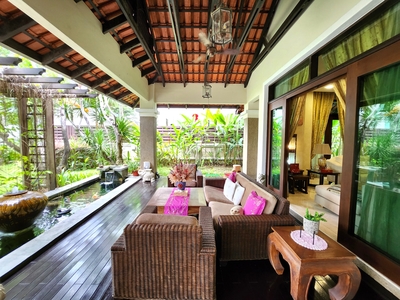 2 Storey Balinese Bungalow With Pool