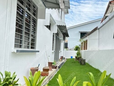 2 Storey Semi-D Very Well Maintained @ Goh Guan Ho Air Itam