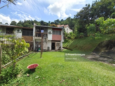 Double Storey Terrace @ Freehold @ Corner Lot With Big Garden