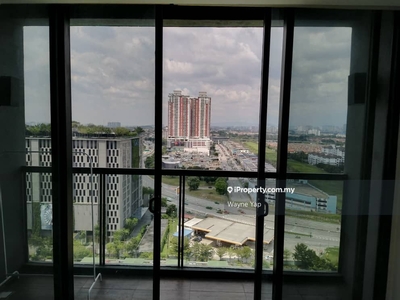 Freehold Below Market Rm100k 100% Loan Fully Furnished Wel Maintain