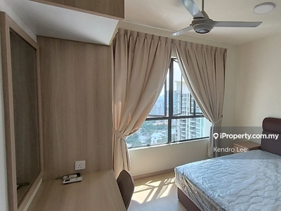 KLCC view 1378sf fully furnished for Sale! Well Kept Unit