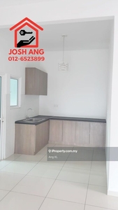 One Imperial Sungai Ara 1180sf Kitchen Renovated Pool View 2 Car parks