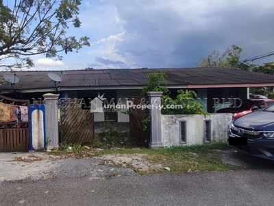 Terrace House For Auction at Taman Dahlia