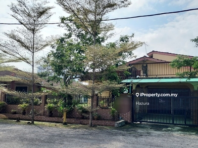 Quiet area, easy access to duke highway, good community, ample parking