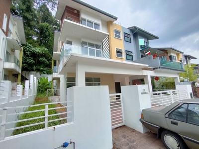 3 Storey Semi Detached House at D’Impian Tropika Balakong Selangor Impian Ehsan Near to Amerin Mall For Sale