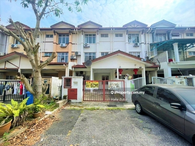 3 Storey Terrace Jalan Uranus Subang Bestari, Seksyen U5, Shah Alam