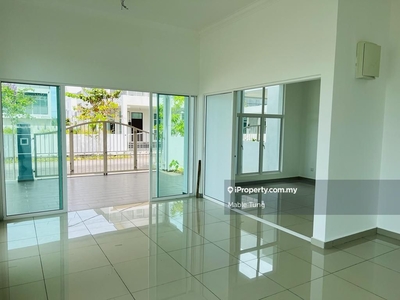 5 bedroom Semi D Freehold nr Durian Tunggal with Gated Community