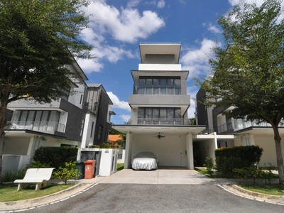 BEAUTIFUL MODERN FACADE AND DESIGN 3 Storey Semi Detached House in Sera Presint 8 Putrajaya For Sale untuk Dijual