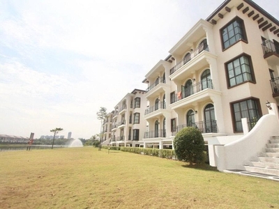 Beautiful Townhouse Condominium House in Cyberjaya For Sale SETIA ECO GLADES ISLE OF KAMARES TYPE B
