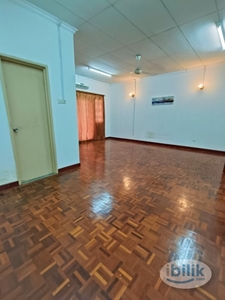 BU 2 Budget Room NEAR MRT BANDAR UTAMA For Rent With Private Bathroom & Aircon Master-Room