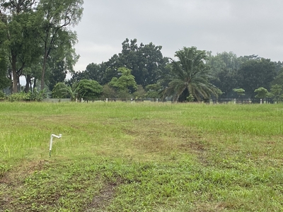 Flat bungalow land at Langgak Golf Taman U-Thant Ampang Hilir KL City Centre. Overlooking RSGC golf course. 1km to KLCC park and ISKL school.