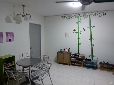 Fully furnished Middle Room, Direct owner, beside MMU