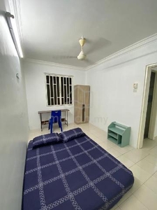 Master room for rent at jelutong, geogretown
