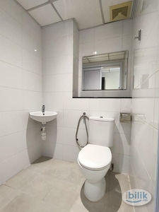 One station to KLCC & Bukit Bintang Master Room attach Toilet for rent at Pudu