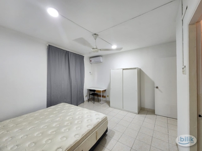 Palm Spring Master Room for Rent - Surian MRT Station