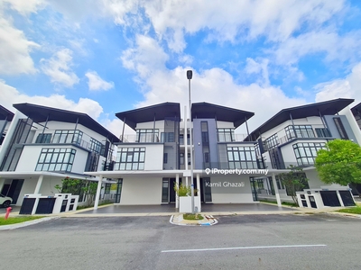 Pool & Lift Augusta Residence, Presint 12, Putrajaya