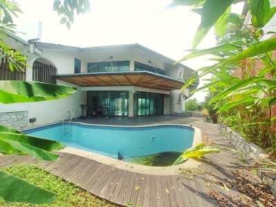 PRIVATE POOL & LIFT 3 STOREYS DETACHED BUNGALOW