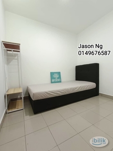 Private Single Room Besttt Room Near Grocery， Bukit Jelutong，U3，U8 Home Felling ️