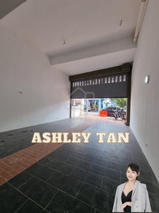REFURBISH 5-Storey Shophouse Jalan Ariffin 8ROOMS with Lift Homestay