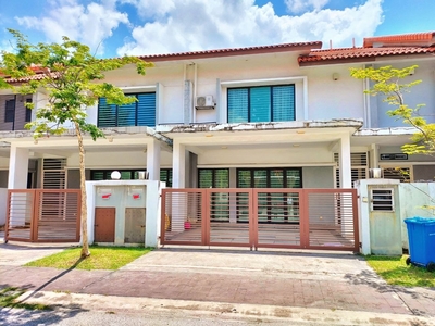 RENOVATED AND EXTENDED Terrace Superlink House for Sale at Pentas 2 Alam Impian Shah Alam Selangor Teres untuk Dijual