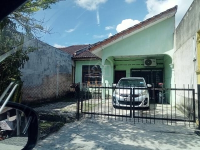 Rumah Teres 1 Tingkat Di Air Barok, Berdekatan Maybank Jasin