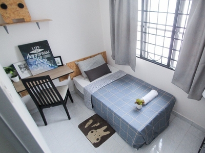 Single room with fan for rent at Salvia Apartment, Kota Damansara