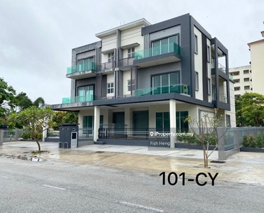 Taman Baiduri 2, Dengkil Big Brand New 3 Storey Semi-D House with Lift