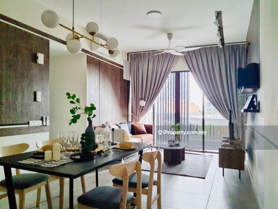 Tastefully interior unit and easy access to KL city and PJ