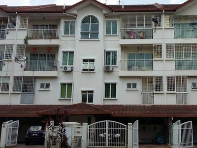 3 bedroom Townhouse for sale in Ampang