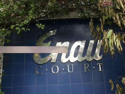 Enau Court