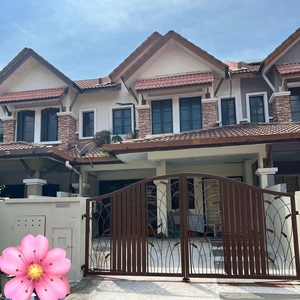 [ GATED GUARDED ] 2Sty House at Bandar Nusaputra Putra Perdana Puchong
