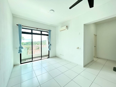 Sky View Apartment / Bukit Indah / Near Tuas / 2bed 2bath Partially Furnished