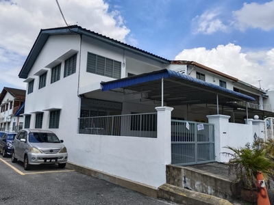 Super Cheap Partially Furnished Endlot House Ready For Rent