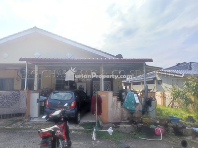 Terrace House For Auction at Taman Kempadang Makmur