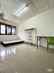 Middle Room at SS2, Petaling Jaya