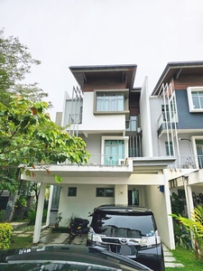 3 Storey Terrace House 5 Bedrooms FULLY FURNISHED at Schubert Symphony Hills at Cyberjaya For Rent