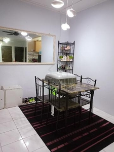Bilik sewa (lelai -small room) -Damansara Damai - Apartment saujana