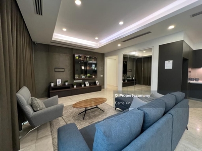 Brand new unit in klcc area for rent