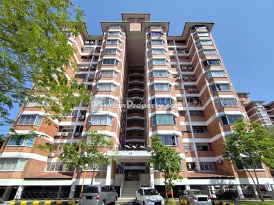 Condo For Auction at Green Acre Park