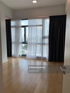 Corner unit with balcony for sale!!