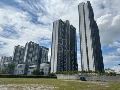 [DUAL KEY+BIG BUILT-UP] Lakefront Residence Condominium